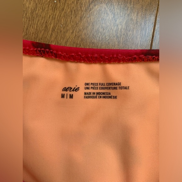 Aerie Tie Dye Full Coverage One Piece Bathing Suit Size Medium - Picture 4 of 4